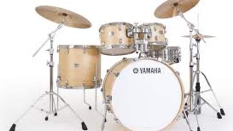 Yamaha Maple Custom (22″ 10″ 12″ 16″ w/ 14″ Snare & Stand. Pedal, Carpet, Hi Hat, Stand and Throne) Kit | Rental Yamaha Maple Custom (22″ 10″ 12″ 16″ w/ 14″ Snare & Stand. Pedal, Carpet, Hi Hat, Stand and Throne) Kit | Rental