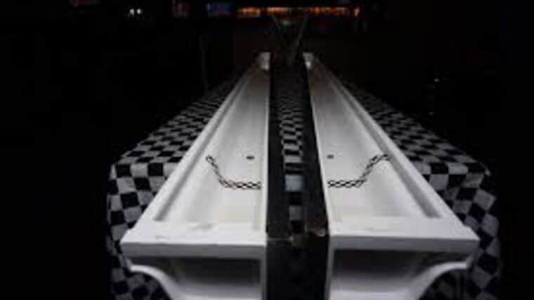 1 Lane Gold Fish Races Rental – Plastic – White | Rental