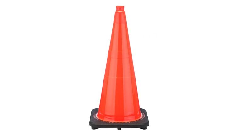 28″ Traffic Cone Black Base, 7 lbs – Orange | Rental