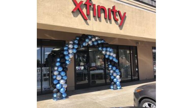 Double Door Entrance Arch | Rental