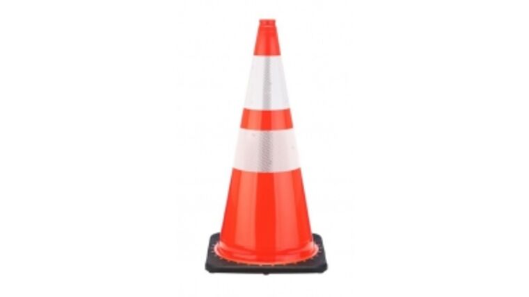 28″ Traffic Cone Black Base, 5.5 lbs w/ 6″ & 4″ 3M Reflective Collar – Orange | Rental