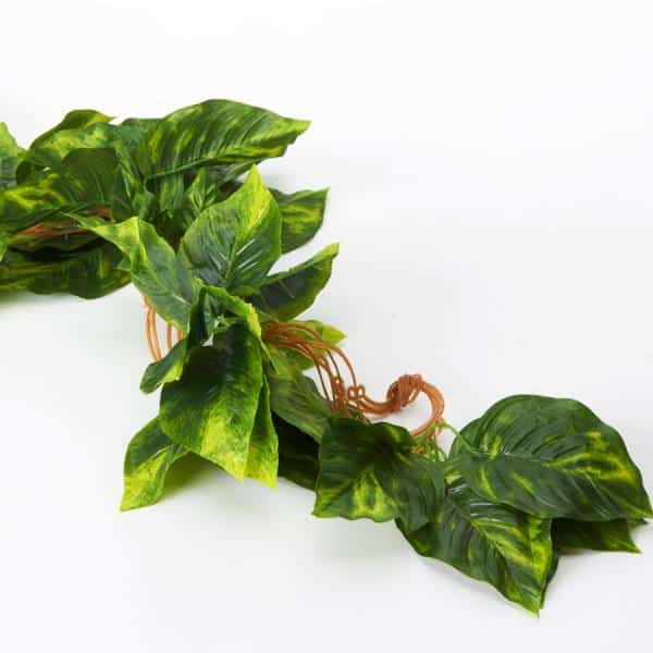 Decostar™ Artificial Pothos Garland 8′ | Rental Decostar™ Artificial Pothos Garland 8′ | Rental