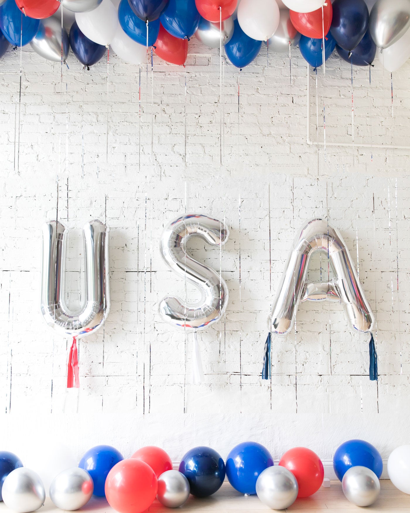 Red, White and Blue Palette Ceiling, Floor and Silver USA Balloons Set | Rental