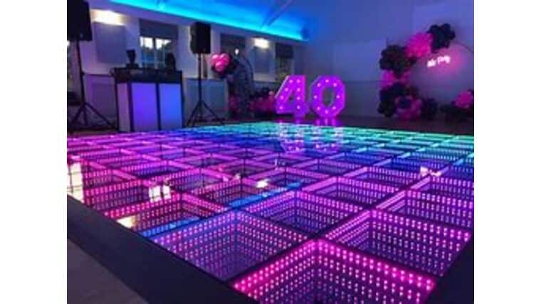 24′ x 24′ LED Infinity Illuminated Mirror Dance Floor Package | Rental 24′ x 24′ LED Infinity Illuminated Mirror Dance Floor Package | Rental