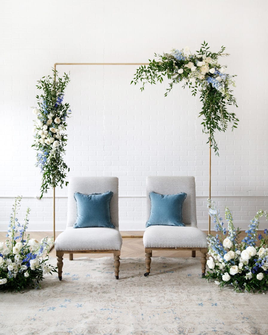 Provence – Photo Frame with Floral Arrangement | Rental Provence – Photo Frame with Floral Arrangement | Rental